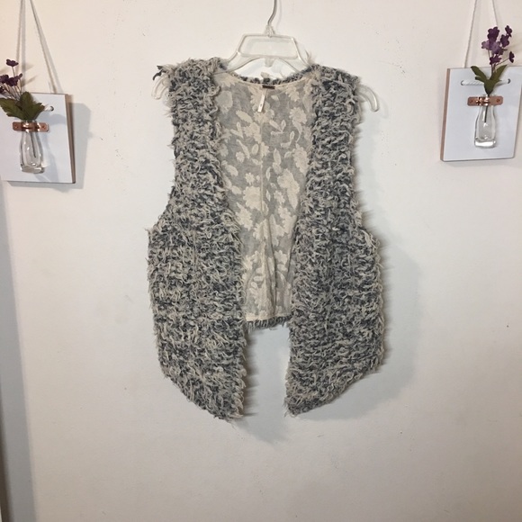 Free People | Fur Away Vest | M - Picture 2 of 8